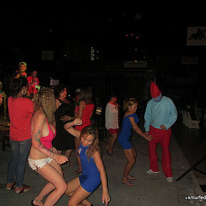 2014-05-17 Smurf Bar
