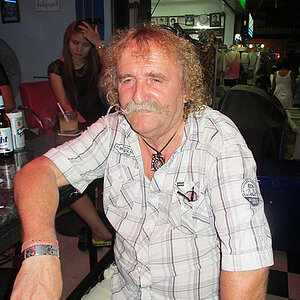 2014-05-20 Smurf Bar