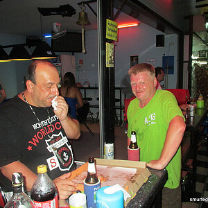 2014-05-23 Smurf Bar
