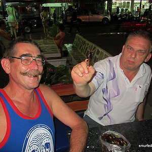 2014-06-01 Smurf Bar