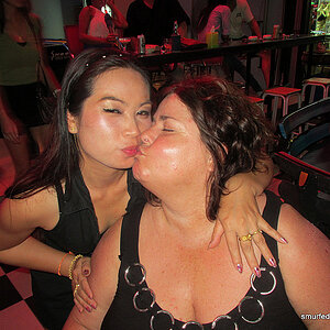 2014-06-01 Smurf Bar