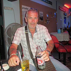 2014-06-01 Smurf Bar