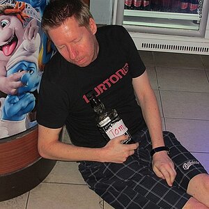 2014-06-11 Smurf Bar