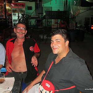 2014-06-11 Smurf Bar