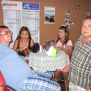 2014-06-12 Smurf Bar