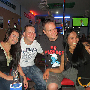 2014-06-13 Smurf Bar
