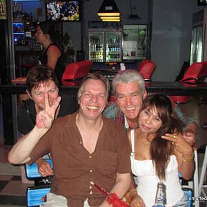 2014-06-14 Smurf Bar