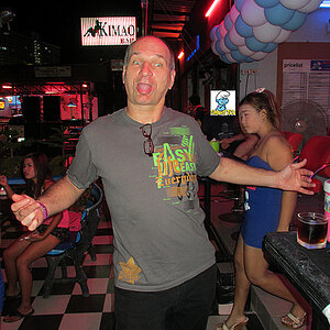 2014-06-27 Smurf Bar