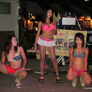 2014-06-27 Smurf Bar