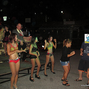 2014-06-27 Smurf Bar