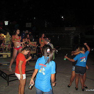 2014-06-27 Smurf Bar