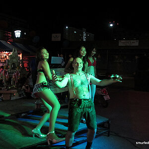 2014-06-27 Smurf Bar