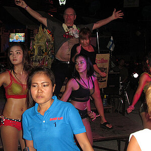 2014-06-27 Smurf Bar