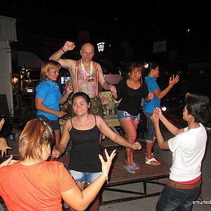 2014-06-27 Smurf Bar