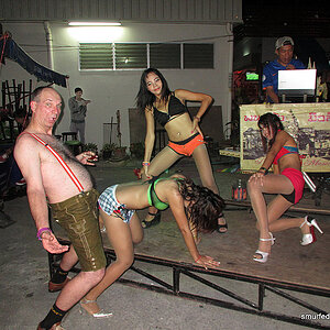 2014-06-27 Smurf Bar