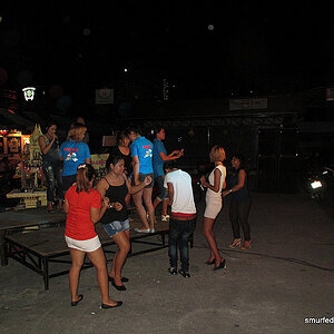 2014-06-27 Smurf Bar