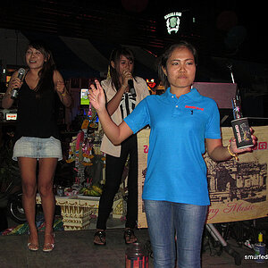 2014-06-27 Smurf Bar