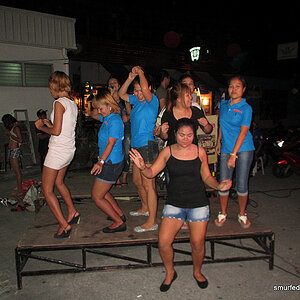 2014-06-27 Smurf Bar