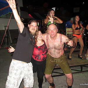 2014-06-27 Smurf Bar