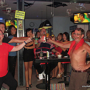 2014-05-28 Smurf Bar