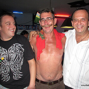 2014-05-28 Smurf Bar