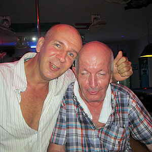 2014-07-04 Smurf Bar