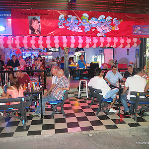 2014-08-01  Smurf Bar