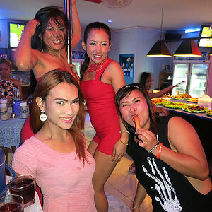 2014-08-01  Smurf Bar