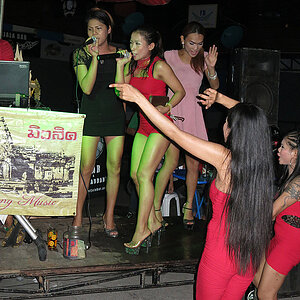 2014-08-01  Smurf Bar