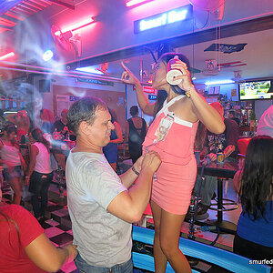 2014-08-01  Smurf Bar