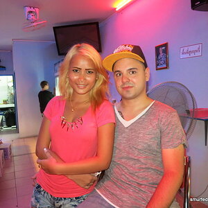 2014-08-04  Smurf Bar