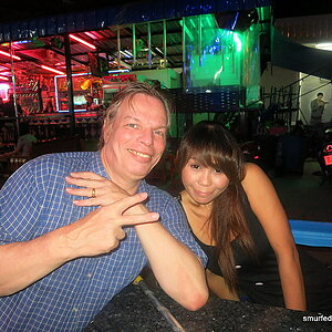 2014-08-09  Smurf Bar