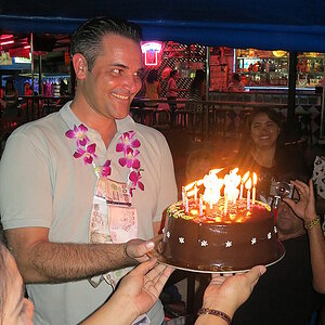 2014-08-10  Smurf Bar