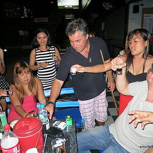 2014-08-10  Smurf Bar