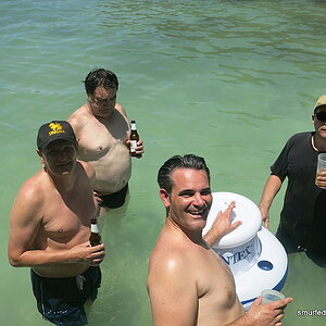 2014-08-11  Smurf Bar