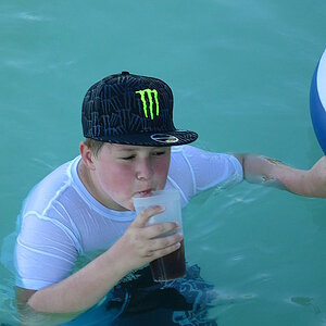 2014-08-11  Smurf Bar