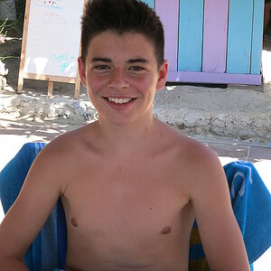 2014-08-11  Smurf Bar