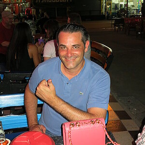 2014-08-12  Smurf Bar