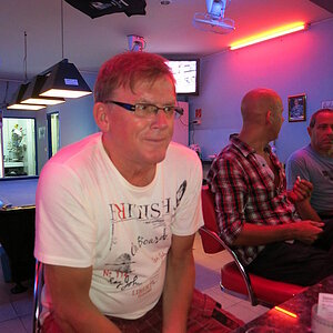 2014-08-15  Smurf Bar