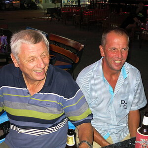 2014-08-15  Smurf Bar