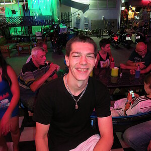 2014-08-15  Smurf Bar