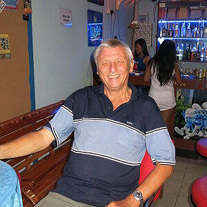 2014-08-16  Smurf Bar