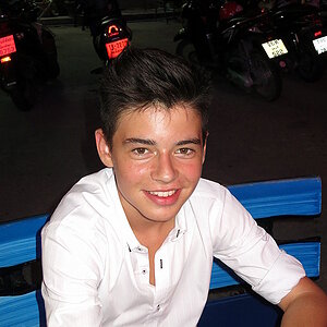 2014-08-16  Smurf Bar