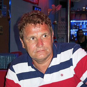 2014-08-16  Smurf Bar