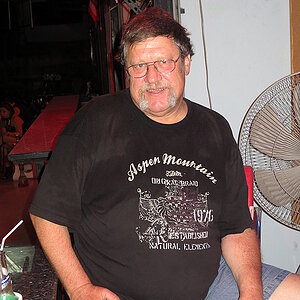 2014-08-16  Smurf Bar