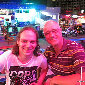 2014-08-23 Smurf Bar