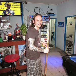 2014-08-24  Smurf Bar