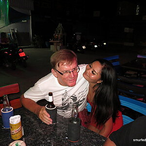 2014-08-24  Smurf Bar