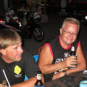 2014-08-24  Smurf Bar