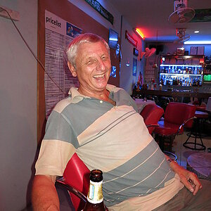 2014-08-24  Smurf Bar